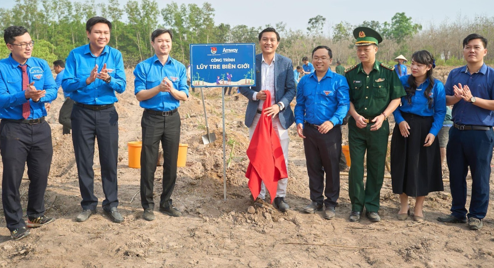 AMWAY VIỆT NAM PHỐI HỢP VỚI TW ĐOÀN THỰC HIỆN CÔNG TRÌNH “LŨY TRE BIÊN GIỚI” TẠI ĐỒNG NAI